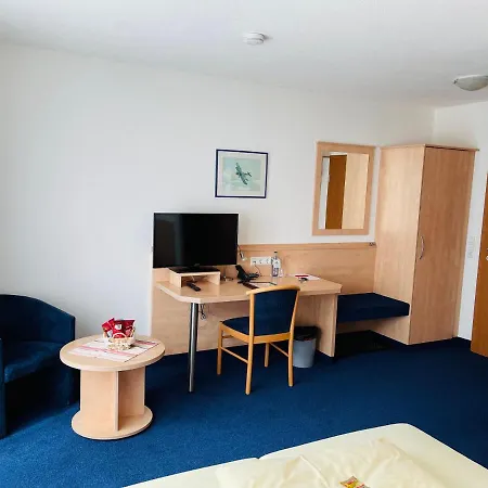 Zum Fliegerwirt מלון Mengen