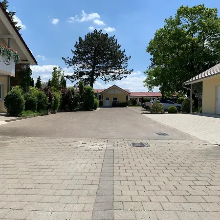 Zum Fliegerwirt Mengen