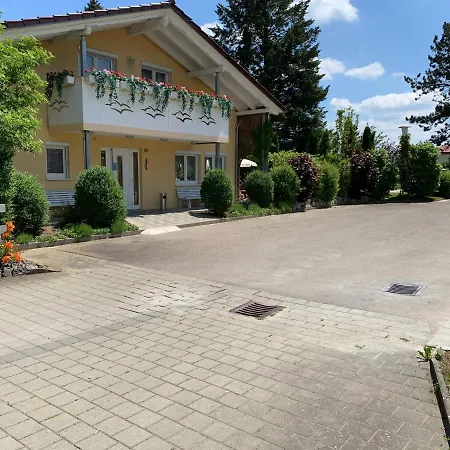 Zum Fliegerwirt Mengen