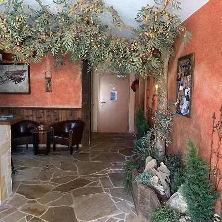 苏姆费力格尔维特酒店 酒店